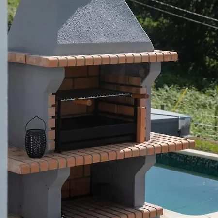 Guestready - Quiet House & Heated Pool W Sea View Konukevi *