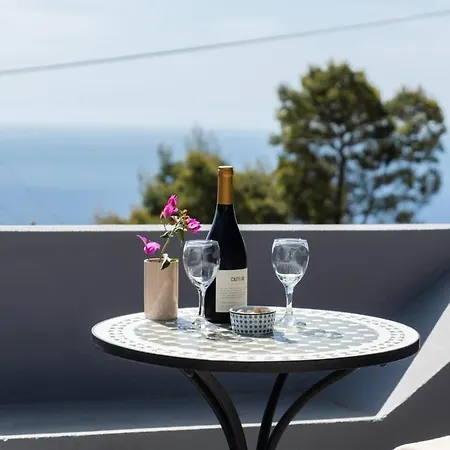 Konukevi Guestready - Quiet House & Heated Pool W Sea View