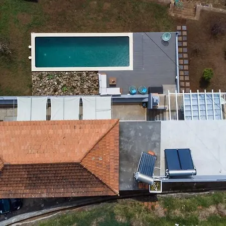 Konukevi Guestready - Quiet House & Heated Pool W Sea View