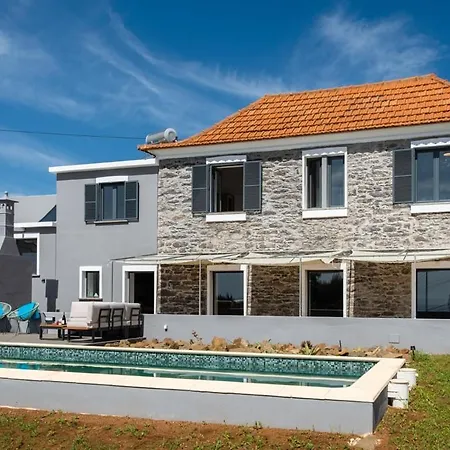 بيت ضيافة Guestready - Quiet House & Heated Pool W Sea View *