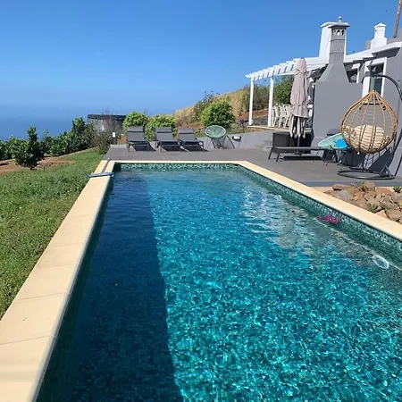 Guestready - Quiet House & Heated Pool W Sea View بيت ضيافة برازيريس