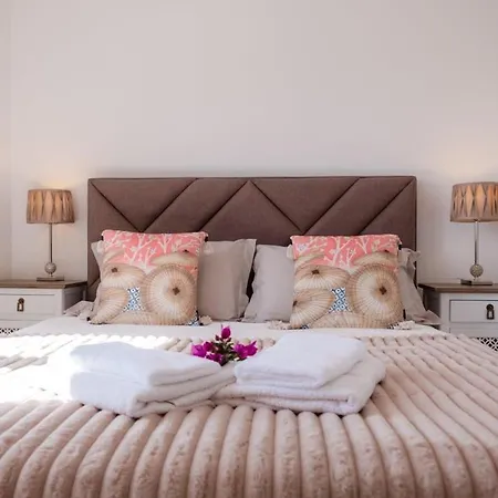 بيت ضيافة Guestready - Quiet House & Heated Pool W Sea View برازيريس