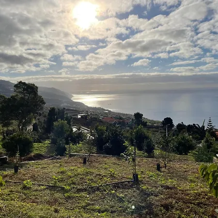 Gasthof Guestready - Quiet House & Heated Pool W Sea View 4*